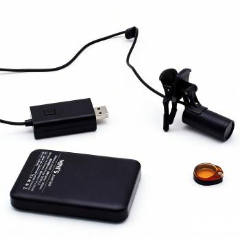 Lampada frontale a LED dentale KWS KD-201AJ-3 da 1W con clip e filtro ottico.
